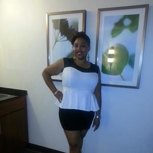 Meet your Posher, Dee